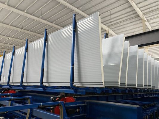 Panel de pared de polyurethane de alta durabilidad con superficie de tablero de acero inoxidable