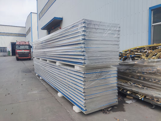 Panel de metal de pared de cortina de alta durabilidad para insonorización y bajo mantenimiento