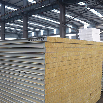 Tableros compuestos utilizados en la construcción de talleres limpios