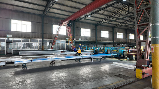 Construcción de paneles metálicos prensados decorativos de alta resistencia a la corrosión
