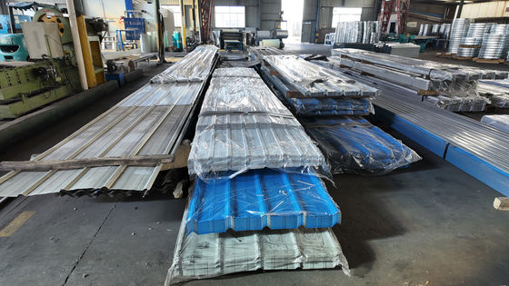 Panel de metal prensado de alta flexibilidad fácil de instalar para los productos de acero del país