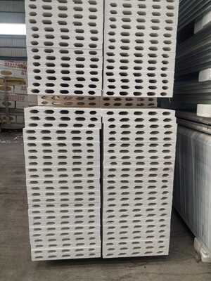 Panel de sándwich de cuarto limpio a prueba de fuego y a prueba de agua con espesor personalizable para entornos de alta limpieza