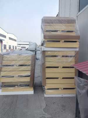 Paneles de techo PIR resistentes a la corrosión con aislamiento acústico y térmico superior para edificios industriales