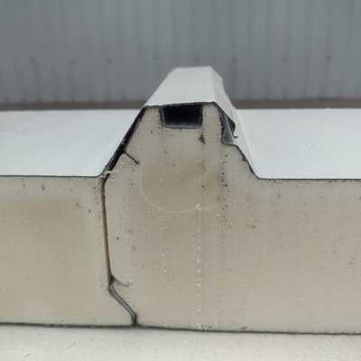 Corrosion Resistant PIR Roof Panels with Long Service Life and ≤0.02W/m*K Thermal Conductivity